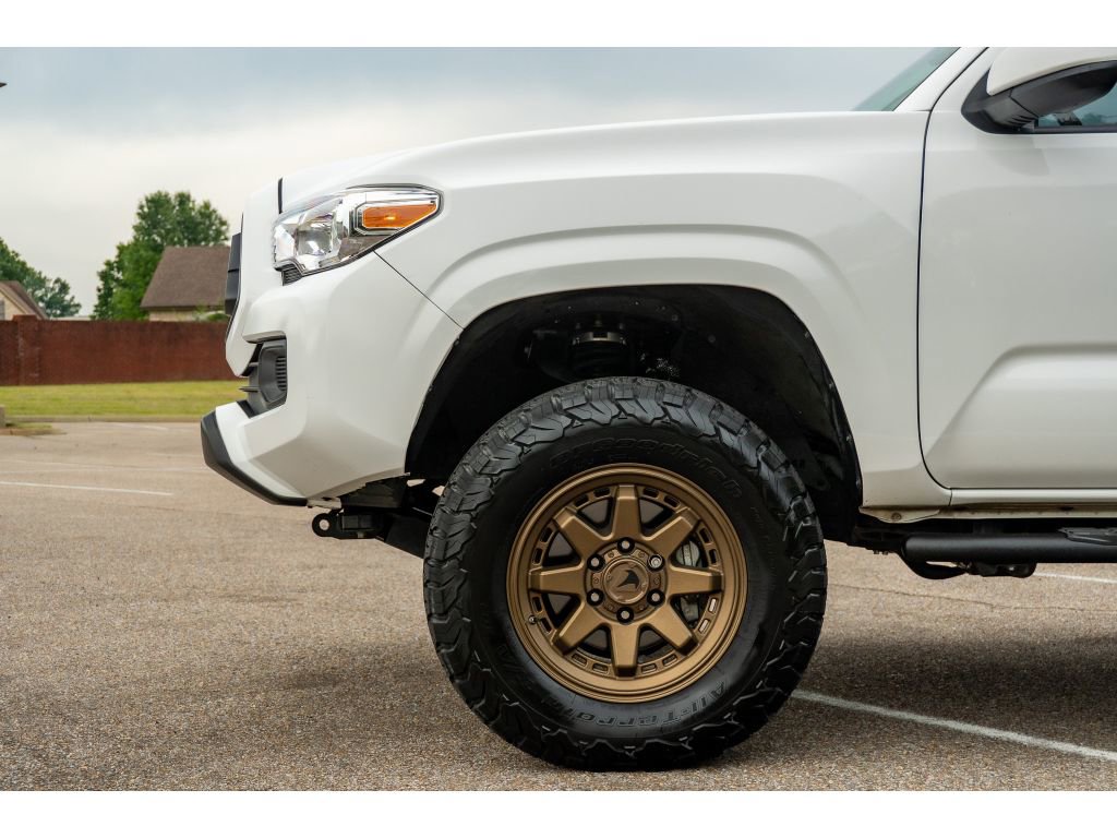 Used 2023 Toyota Tacoma SR AWD/4WD image 10