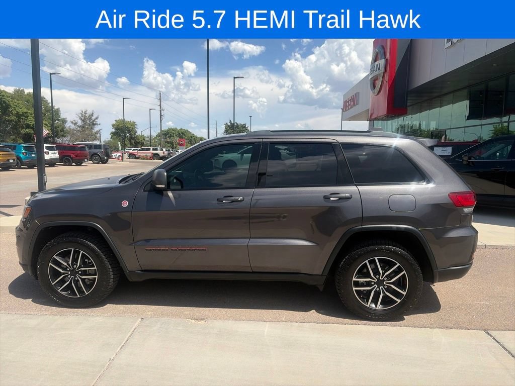 Used 2021 Jeep Grand Cherokee Trailhawk w/ Premium Lighting Group AWD/4WD image 8