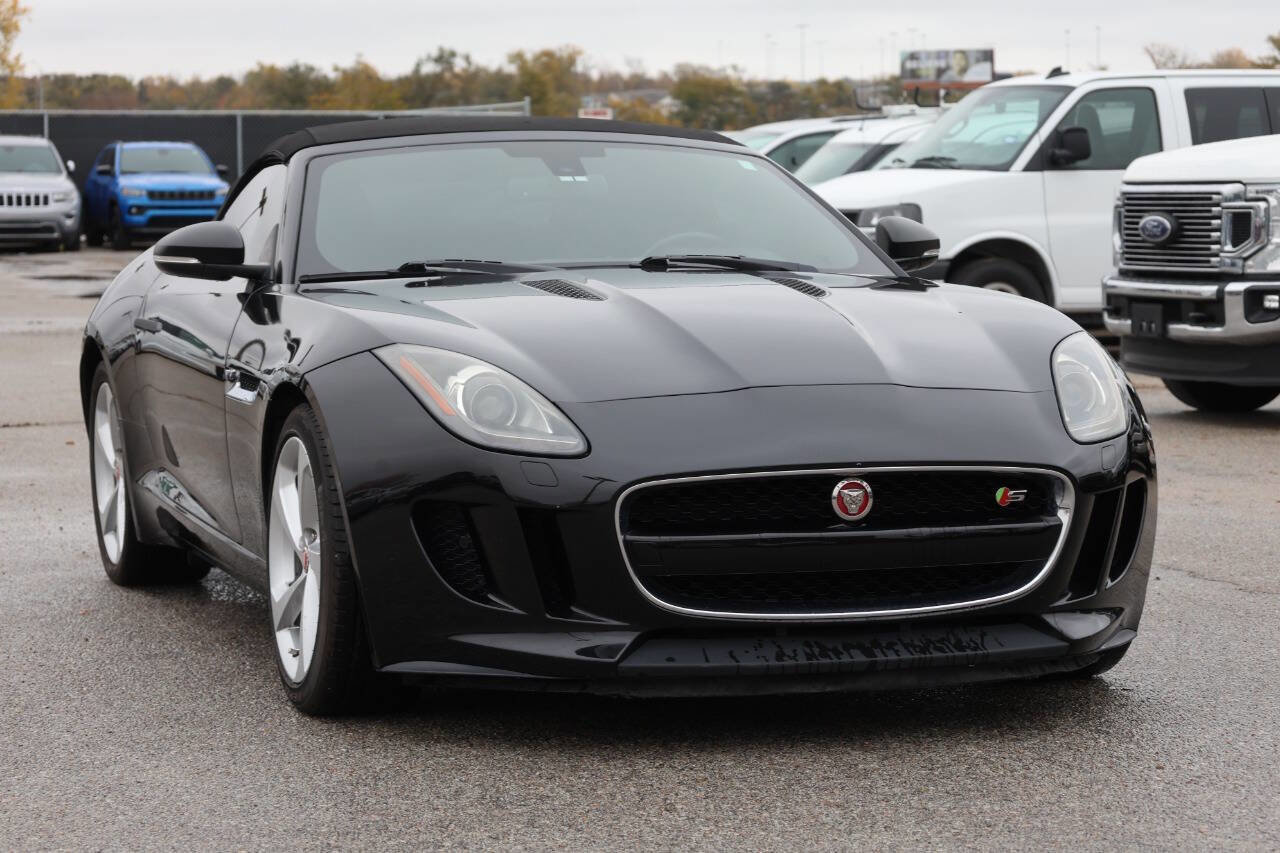 Used 2016 Jaguar F-TYPE S image 4
