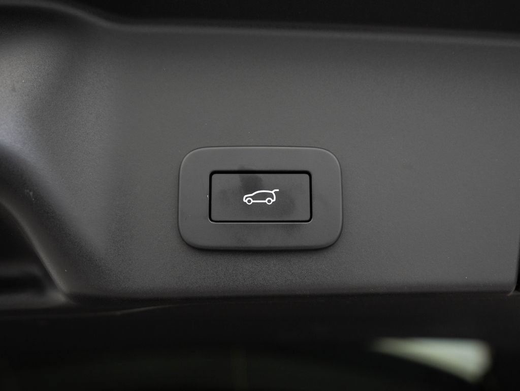 Used 2024 Land Rover Range Rover Evoque Dynamic SE AWD/4WD image 21