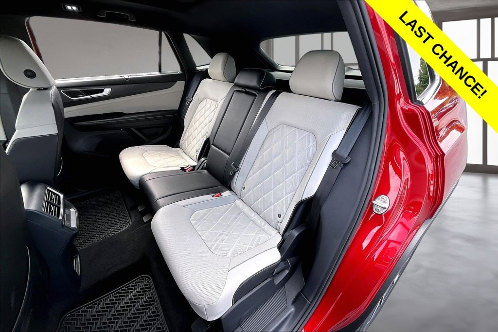 Used 2024 Volkswagen Atlas Cross Sport SEL Premium R-Line AWD/4WD image 26
