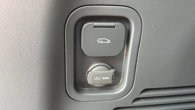 Used 2024 Kia EV9 Wind AWD/4WD image 25