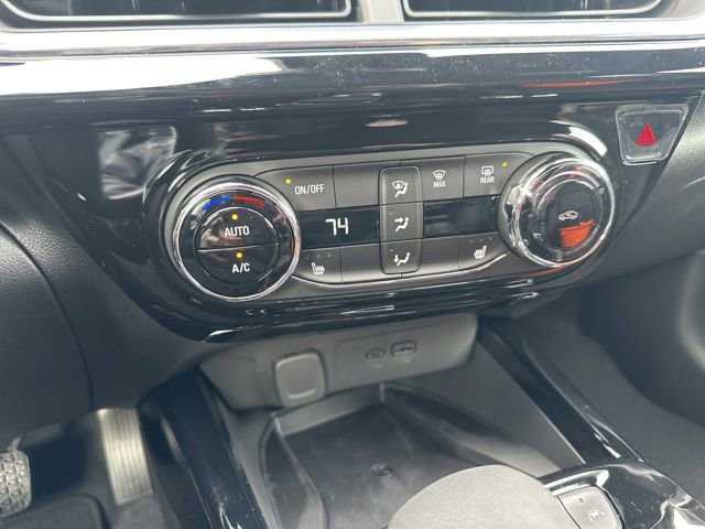 New 2026 Chevrolet Trax RS w/ Sunroof Package image 18