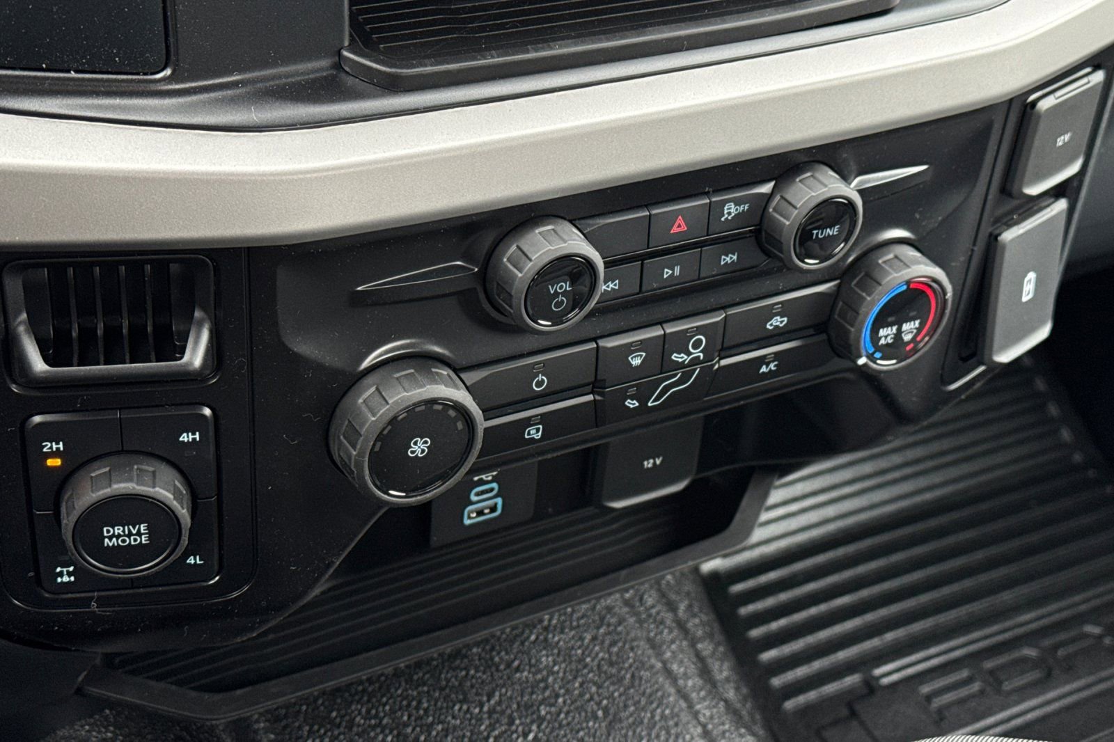 New 2026 Ford F350 XL AWD/4WD image 21