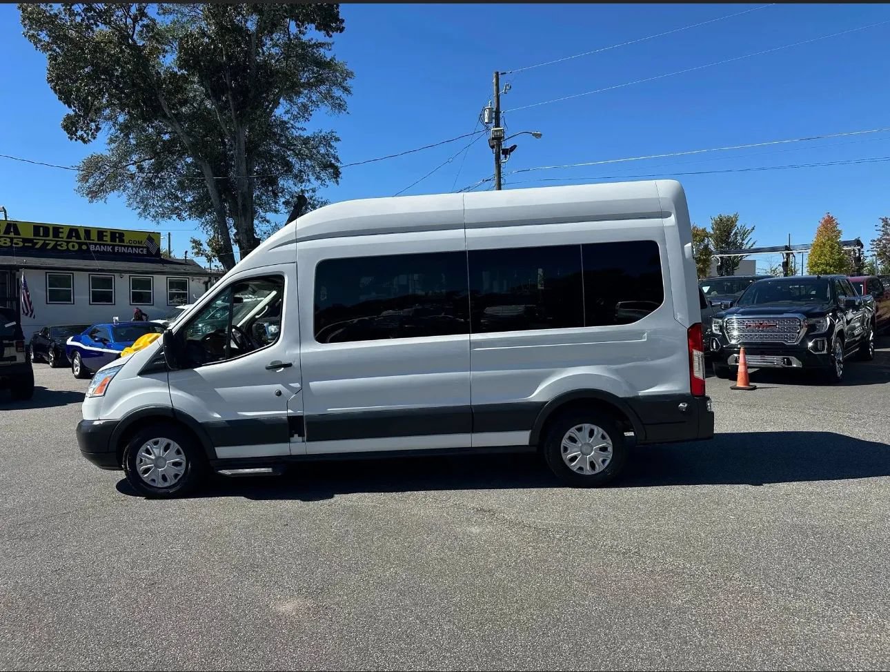 Used 2018 Ford Transit 350 XLT RWD image 6