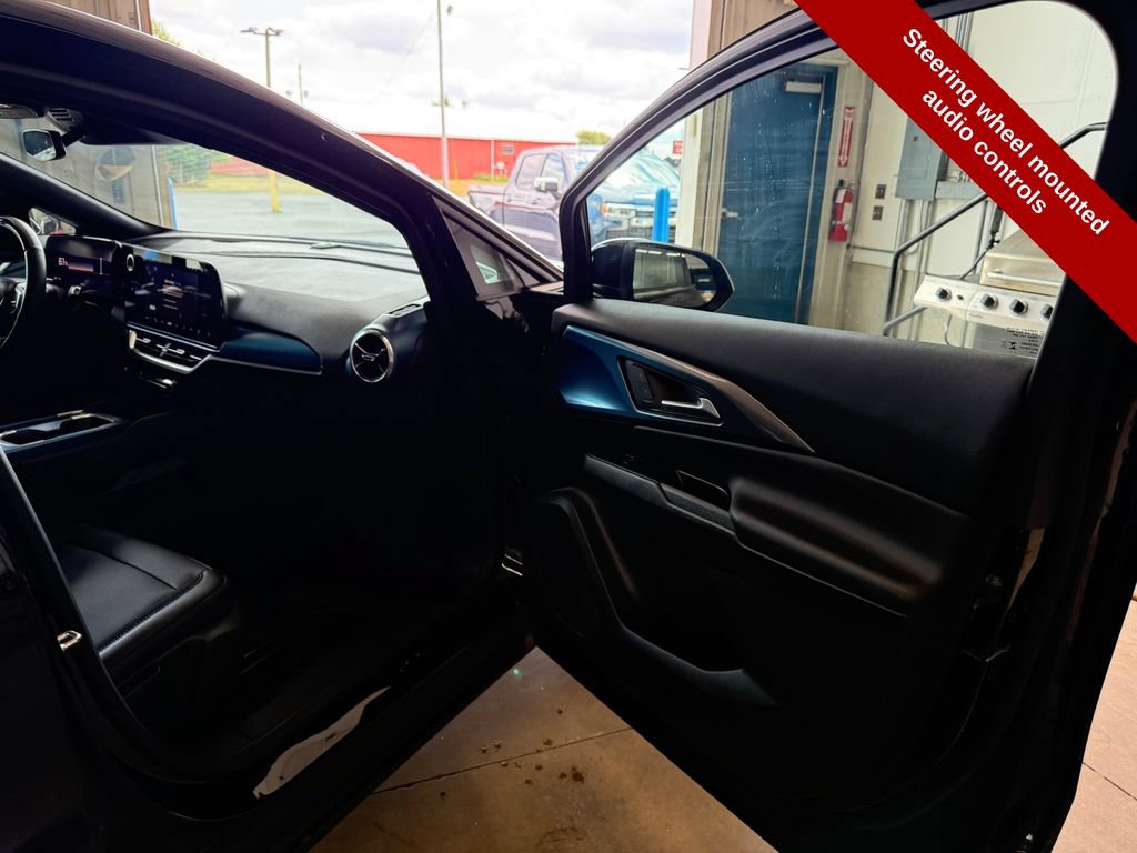 Used 2024 Chevrolet Equinox EV LT w/ Active Safety Package 3 FWD image 42