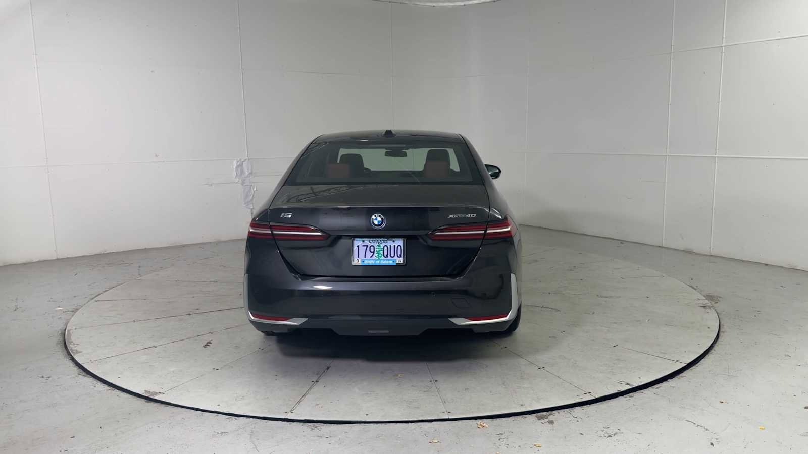 Certified 2026 BMW i5 eDrive40 image 3
