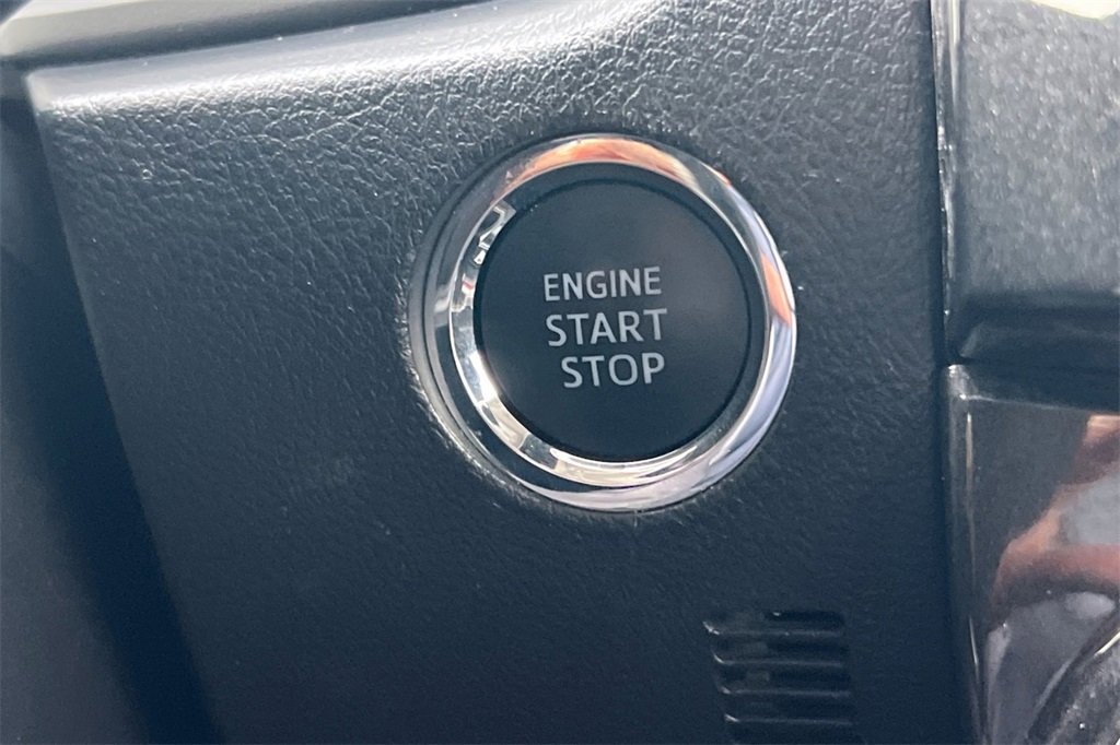 Used 2021 Toyota 4Runner Venture w/ Moonroof Package image 25
