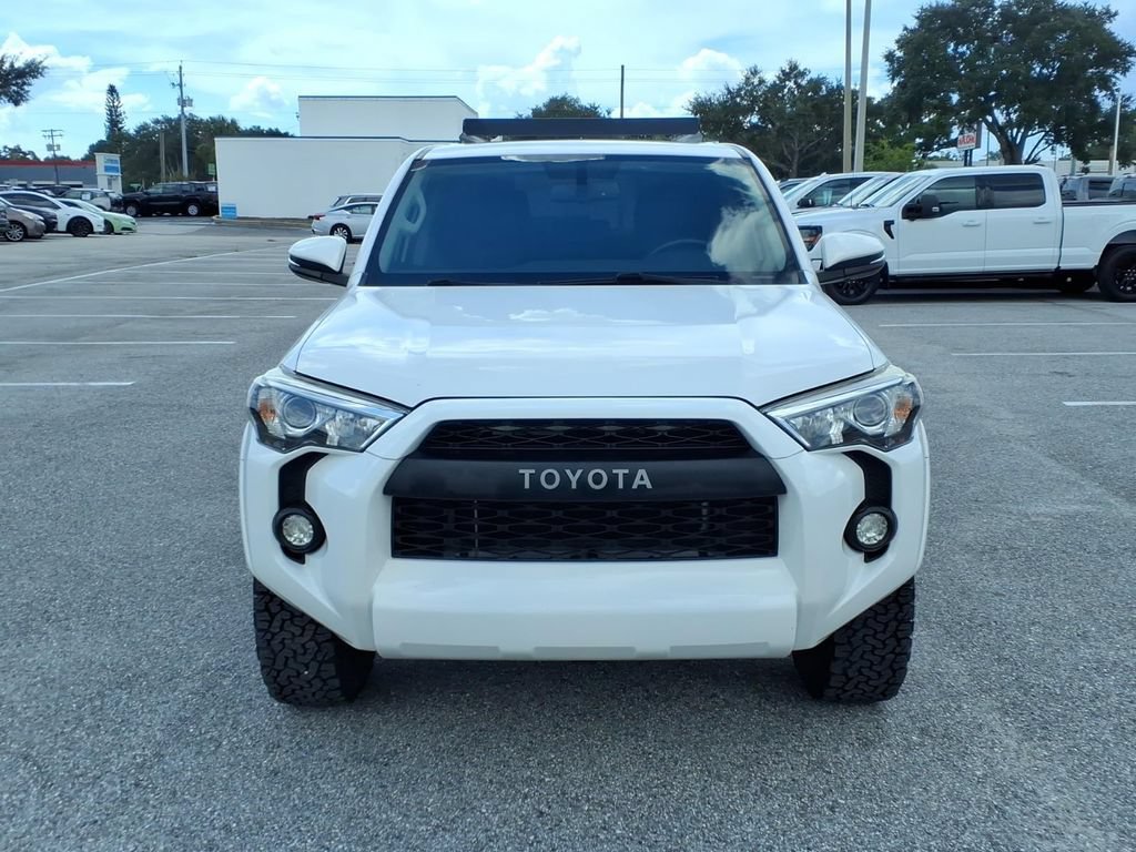 Used 2019 Toyota 4Runner SR5 Premium AWD/4WD image 2