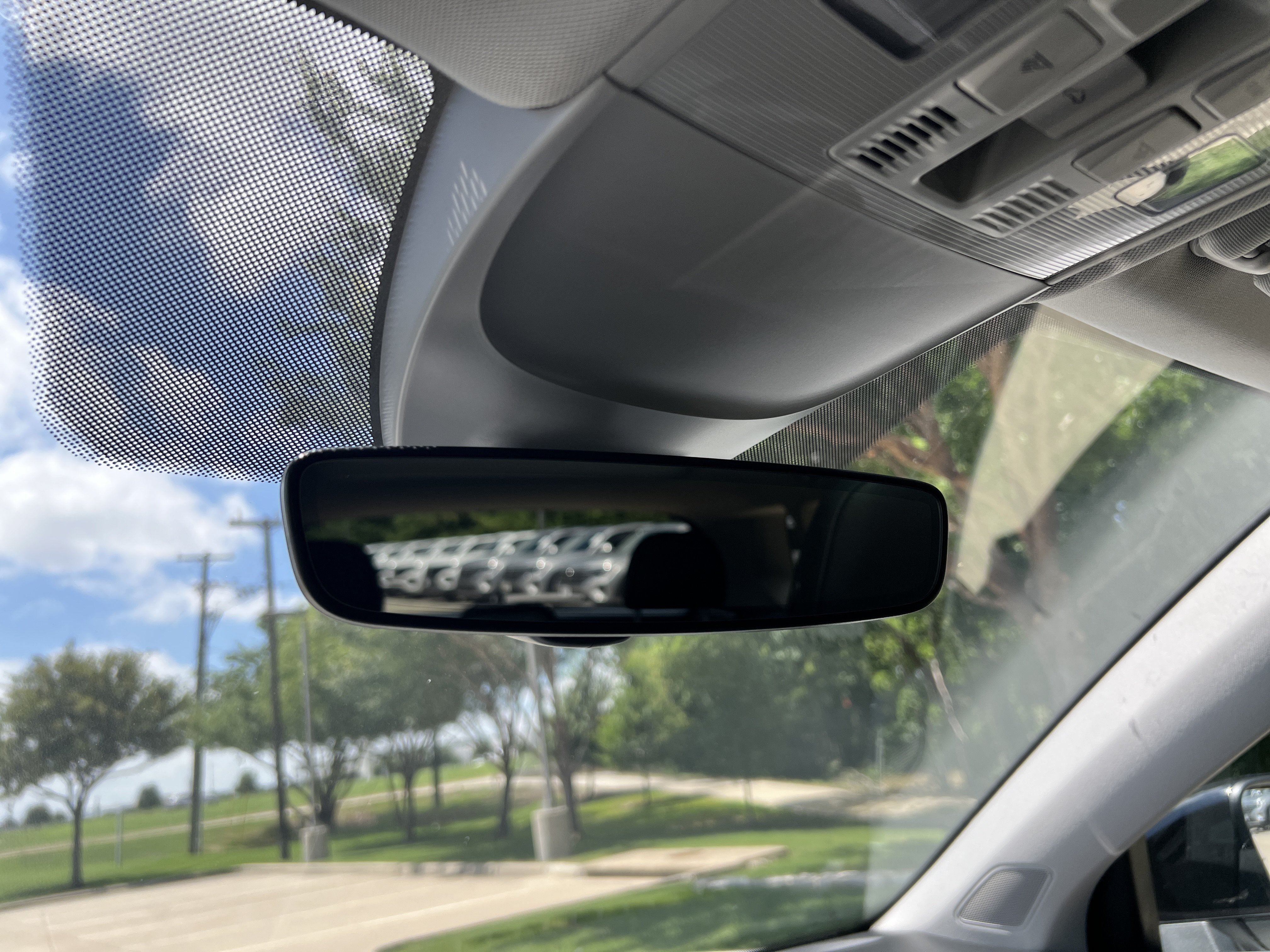 Certified 2025 Volkswagen Taos SE AWD/4WD image 24