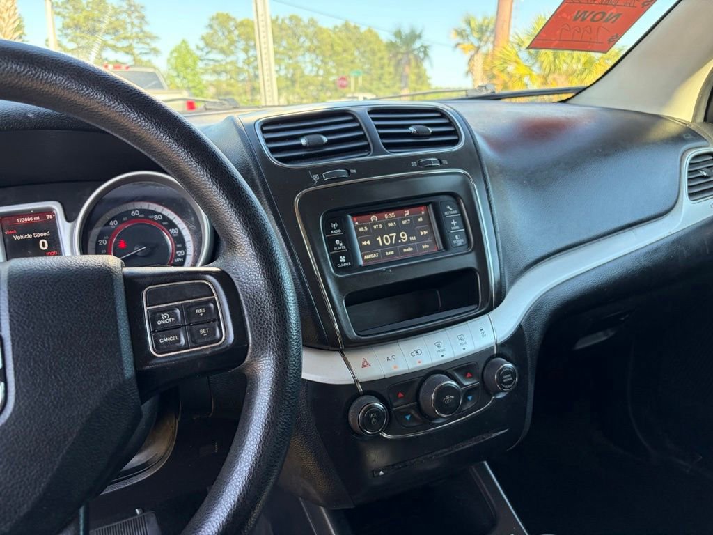 Used 2016 Dodge Journey SXT w/ Comfort/Convenience Group FWD image 18