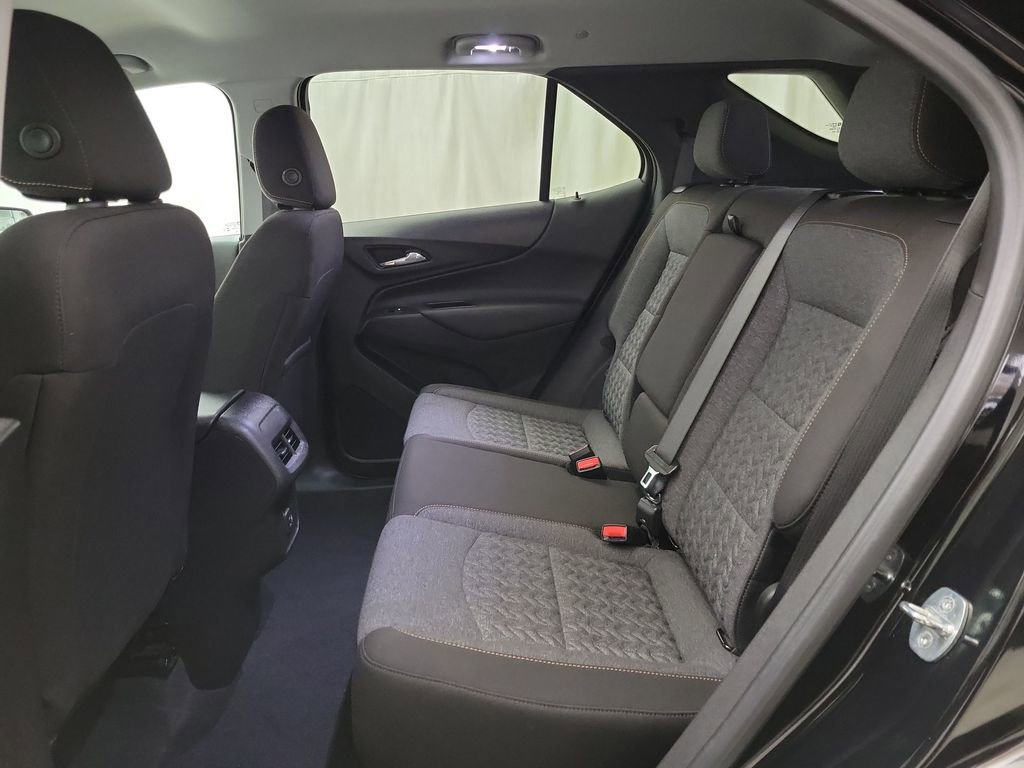 Used 2023 Chevrolet Equinox LT FWD image 9