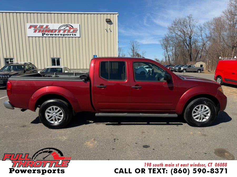 Used 2015 Nissan Frontier SV w/ SV Value Truck Package AWD/4WD image 11