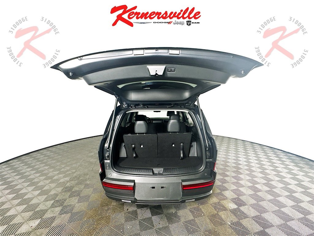 Used 2025 Hyundai Santa Fe SEL image 26