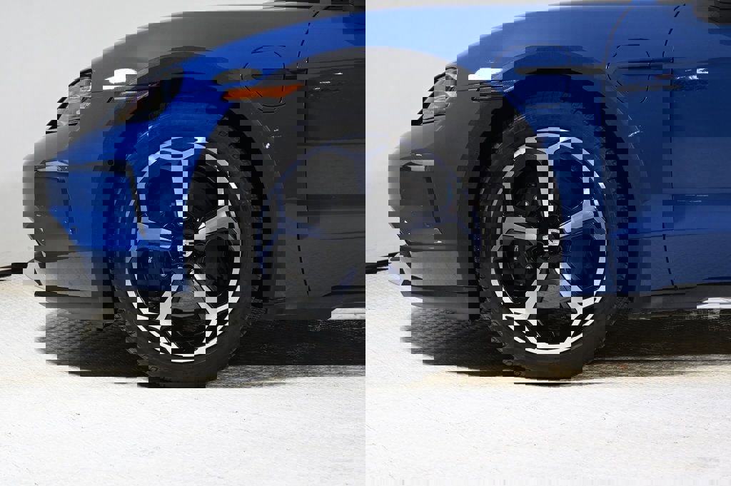 Certified 2025 Porsche Taycan 4 Cross Turismo image 28