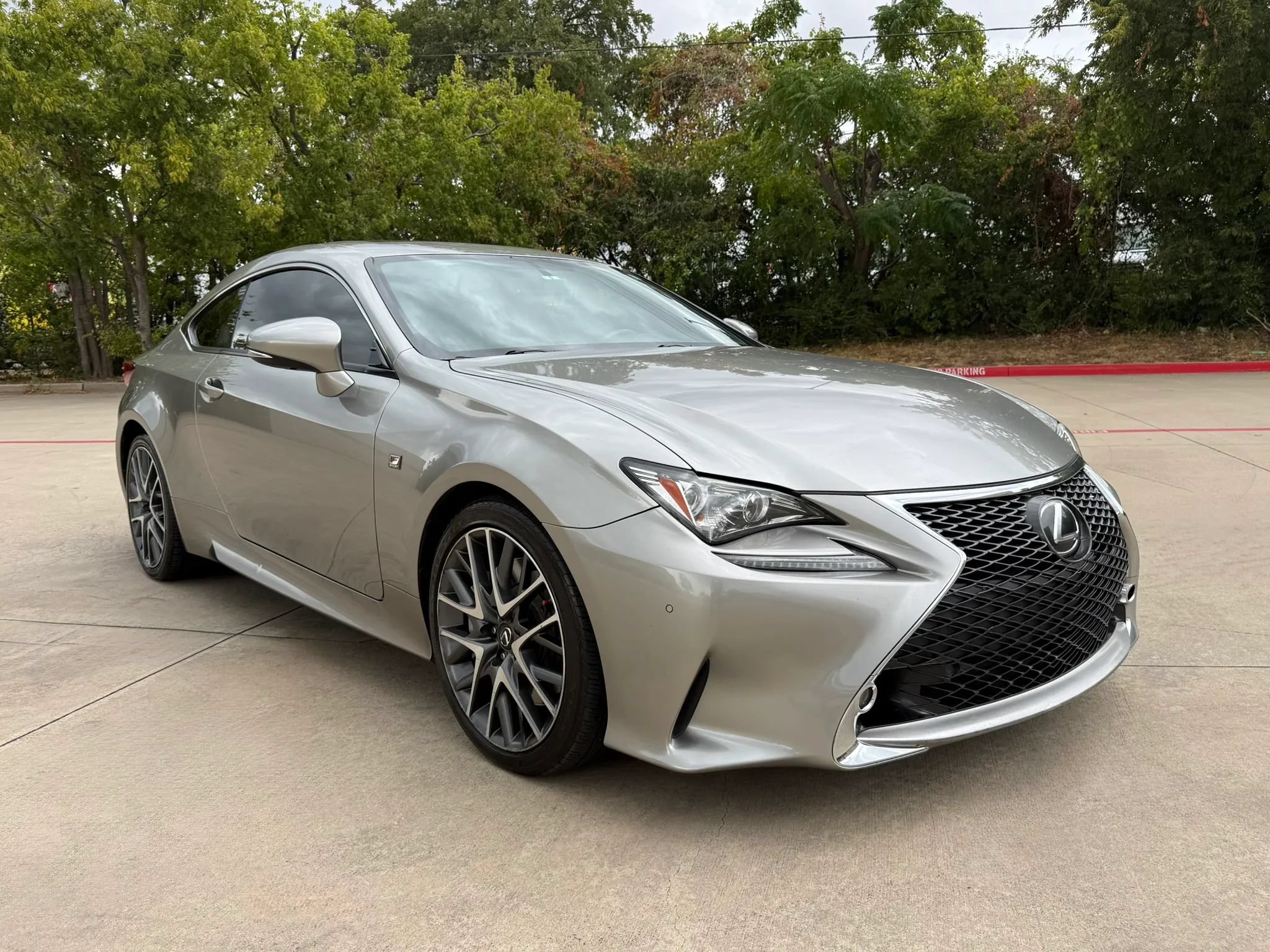 Used 2016 Lexus RC 200t RWD image 7