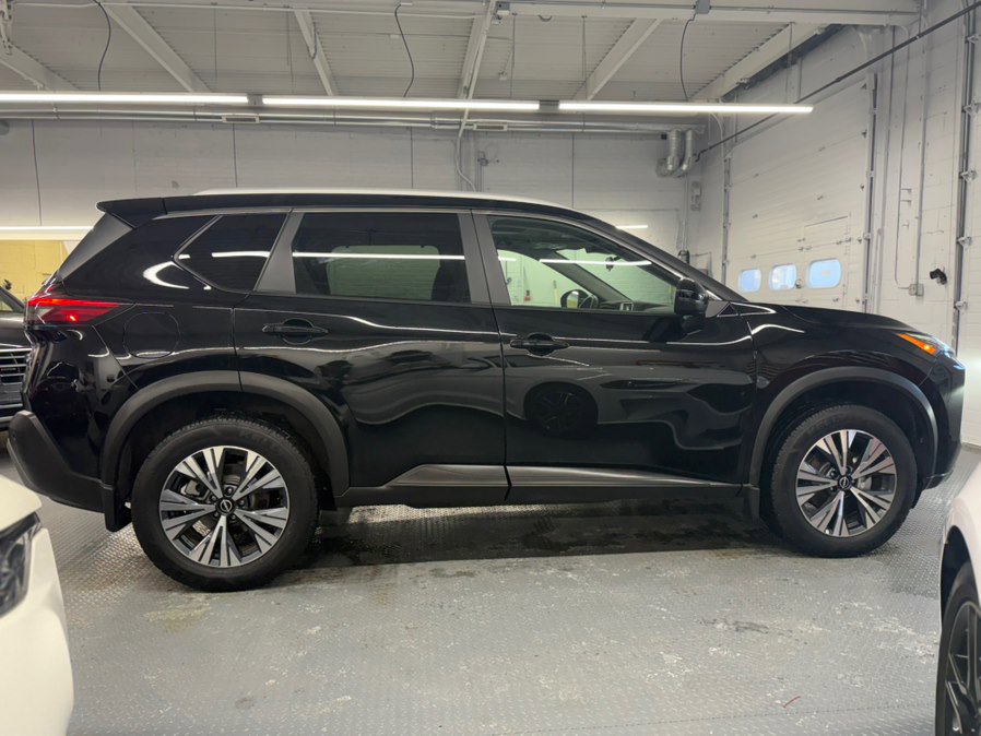 Used 2023 Nissan Rogue SV w/ SV Premium Package image 6