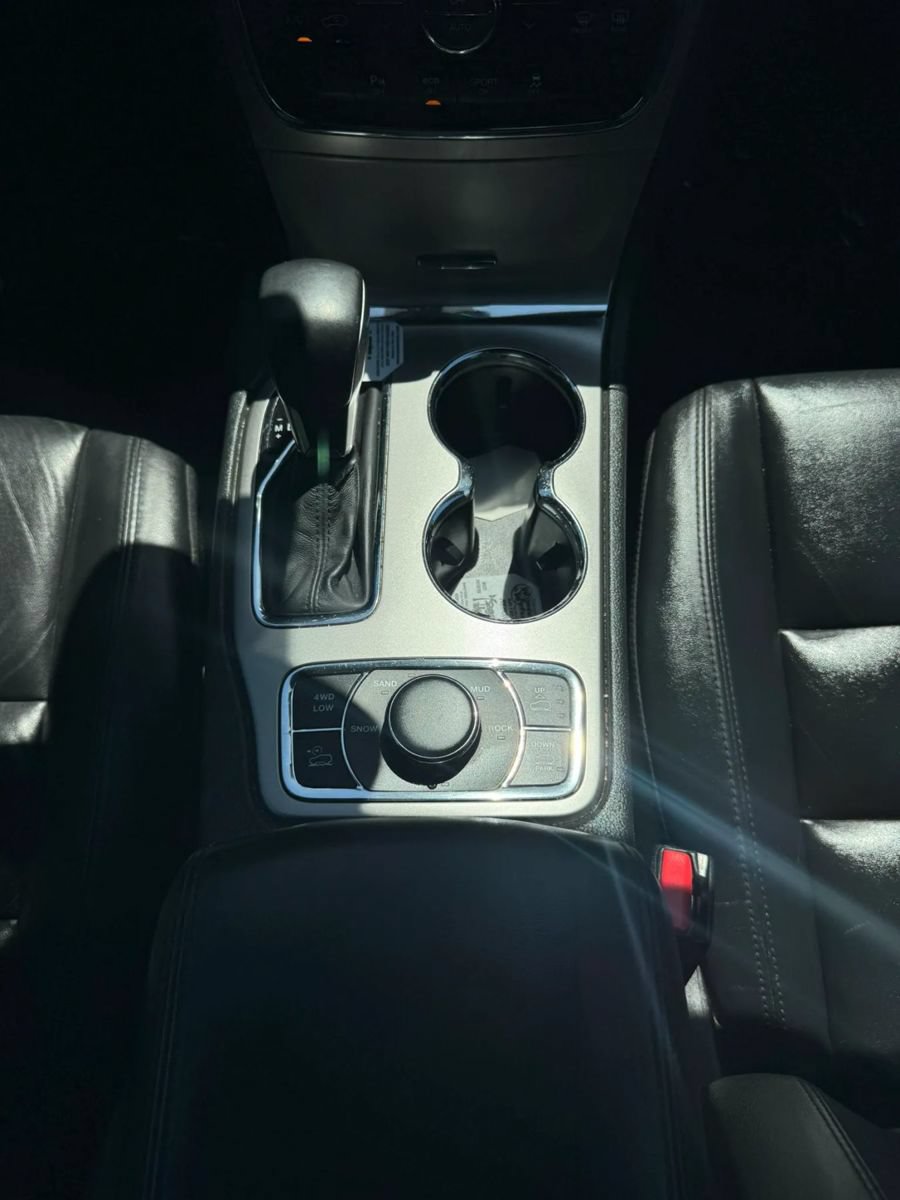 Used 2018 Jeep Grand Cherokee Limited AWD/4WD image 27