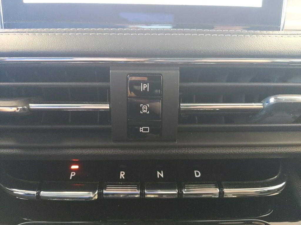 Used 2020 Lincoln Corsair AWD w/ Equipment Group 101A image 19