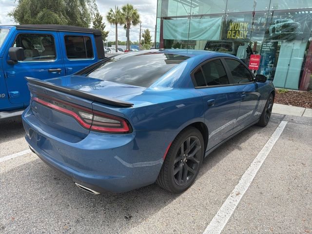 Used 2022 Dodge Charger SXT w/ Driver Convenience Group RWD image 6
