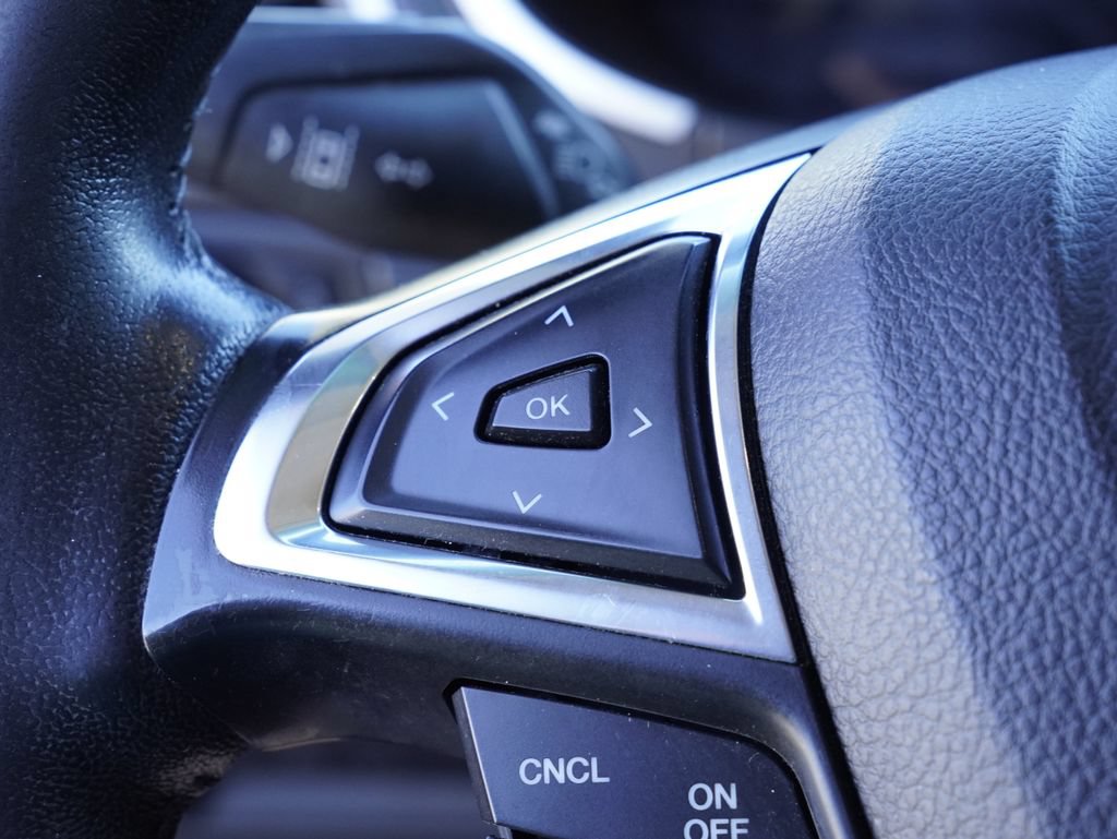 Used 2020 Ford Edge SEL w/ Convenience Package FWD image 17