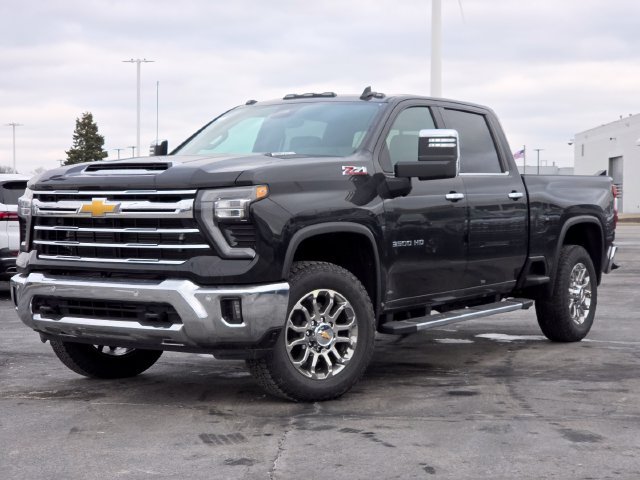 New 2026 Chevrolet Silverado 3500 LTZ w/ LTZ Premium Package AWD/4WD image 2