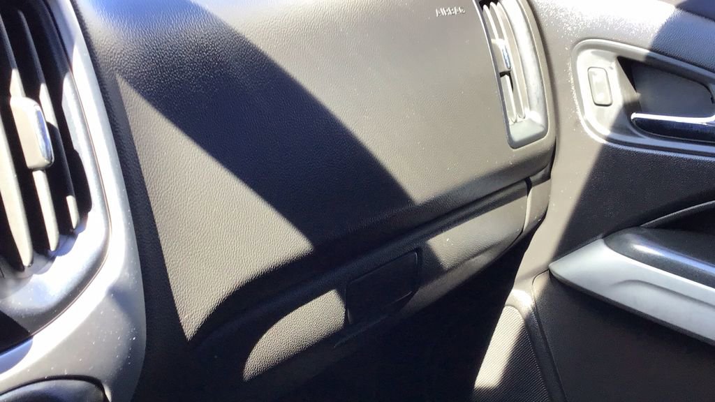 Used 2018 Chevrolet Colorado LT w/ LT Convenience Package image 24