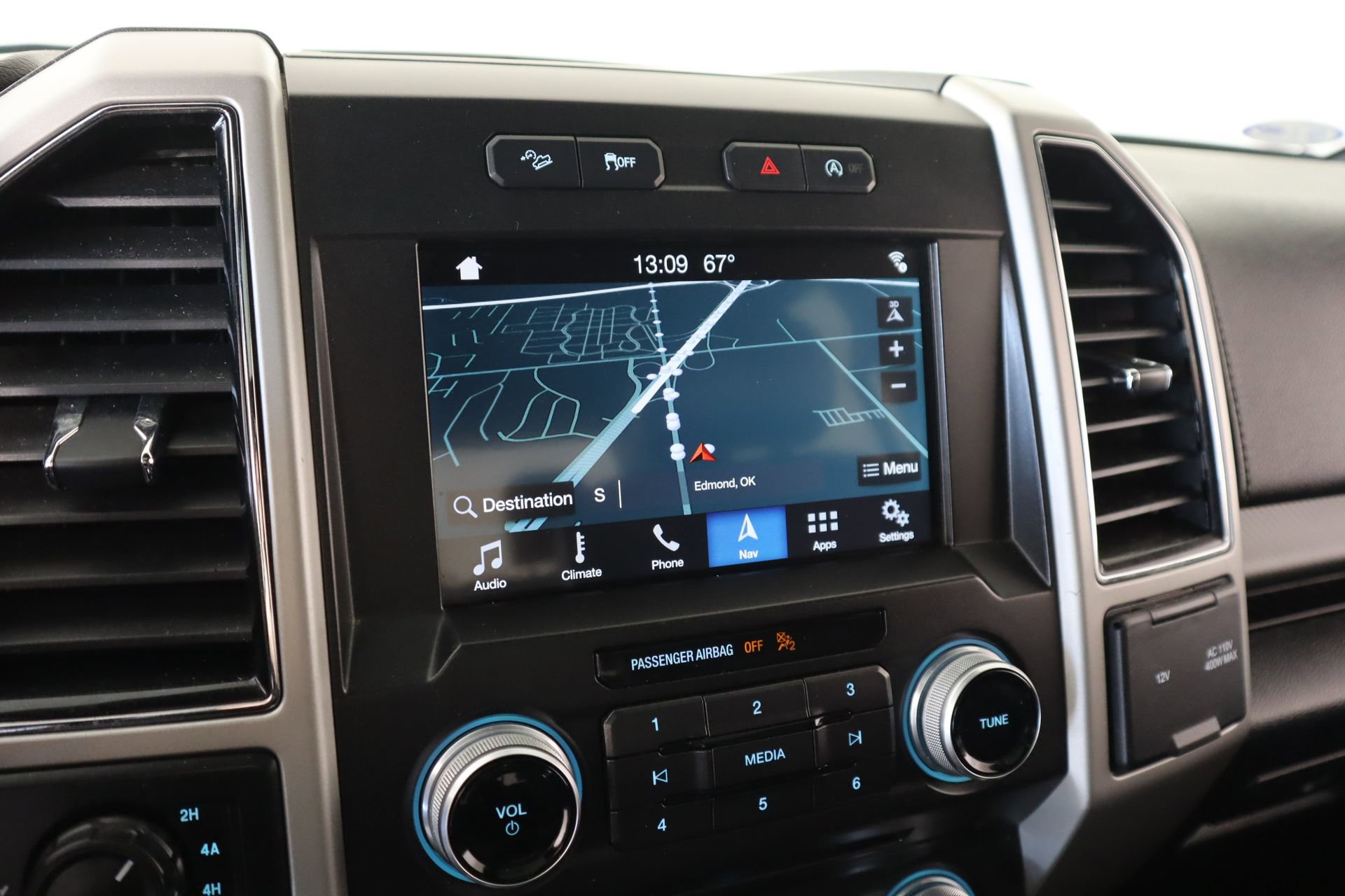 Used 2018 Ford F150 Lariat w/ Equipment Group 502A Luxury image 7