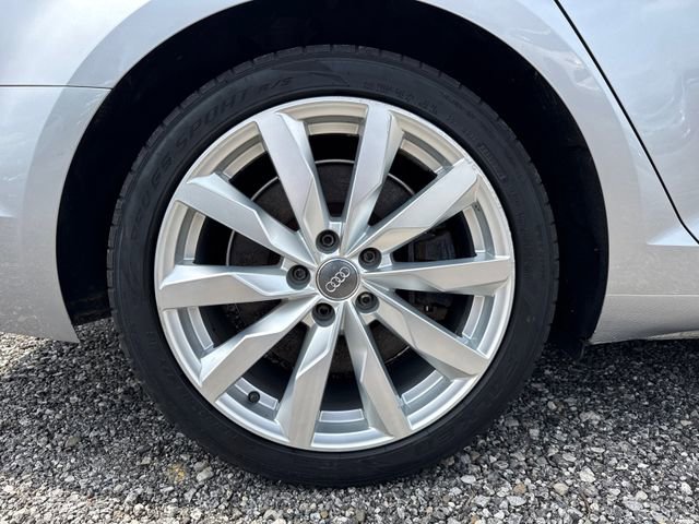 Used 2017 Audi A4 2.0T Premium w/ Audi MMI Navigation Plus AWD/4WD image 28