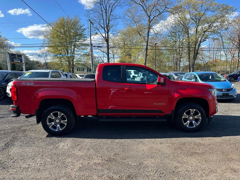 Used 2017 Chevrolet Colorado Z71 AWD/4WD image 2