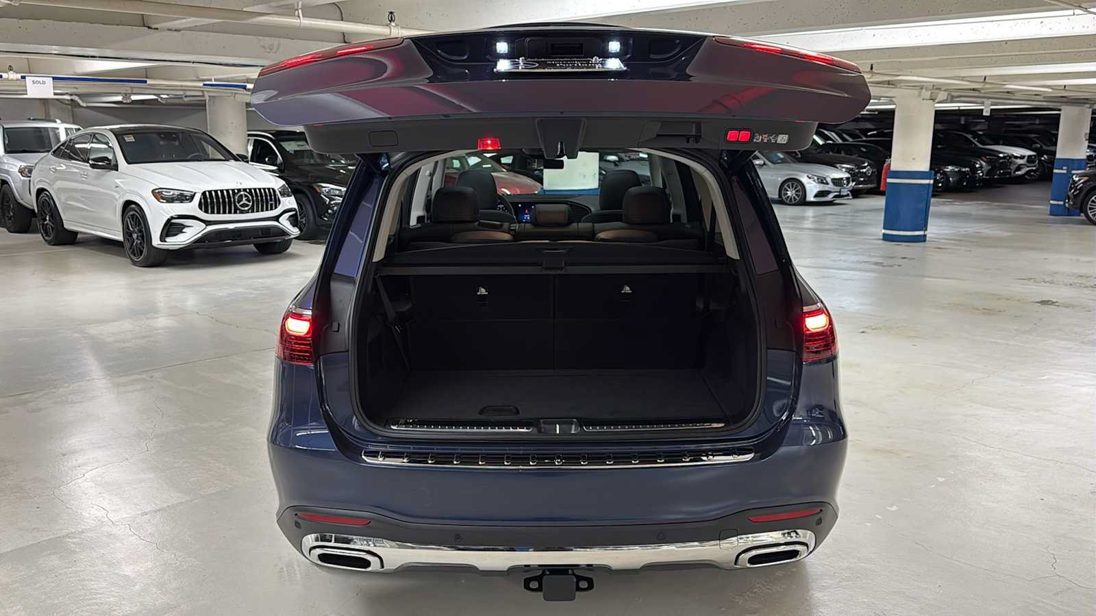New 2026 Mercedes-Benz GLS 450 4MATIC image 34