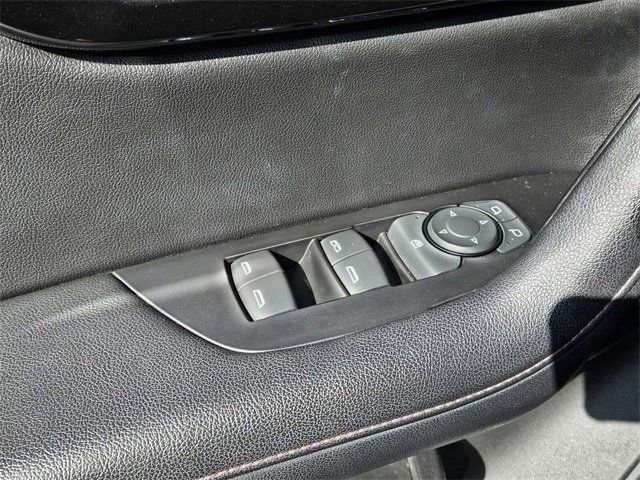 Used 2022 Chevrolet Blazer RS FWD image 30