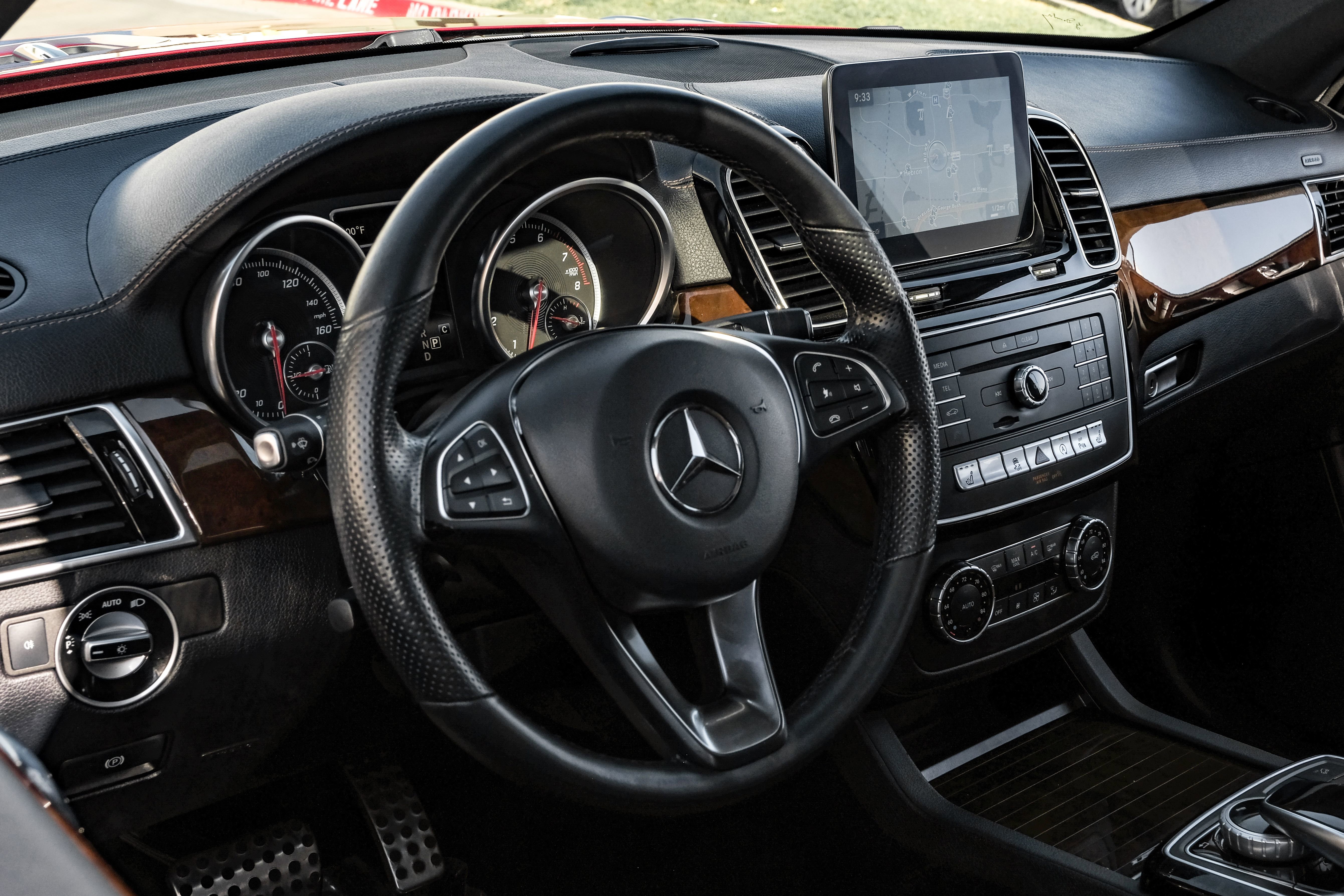 Used 2017 Mercedes-Benz GLE 400 4MATIC image 14