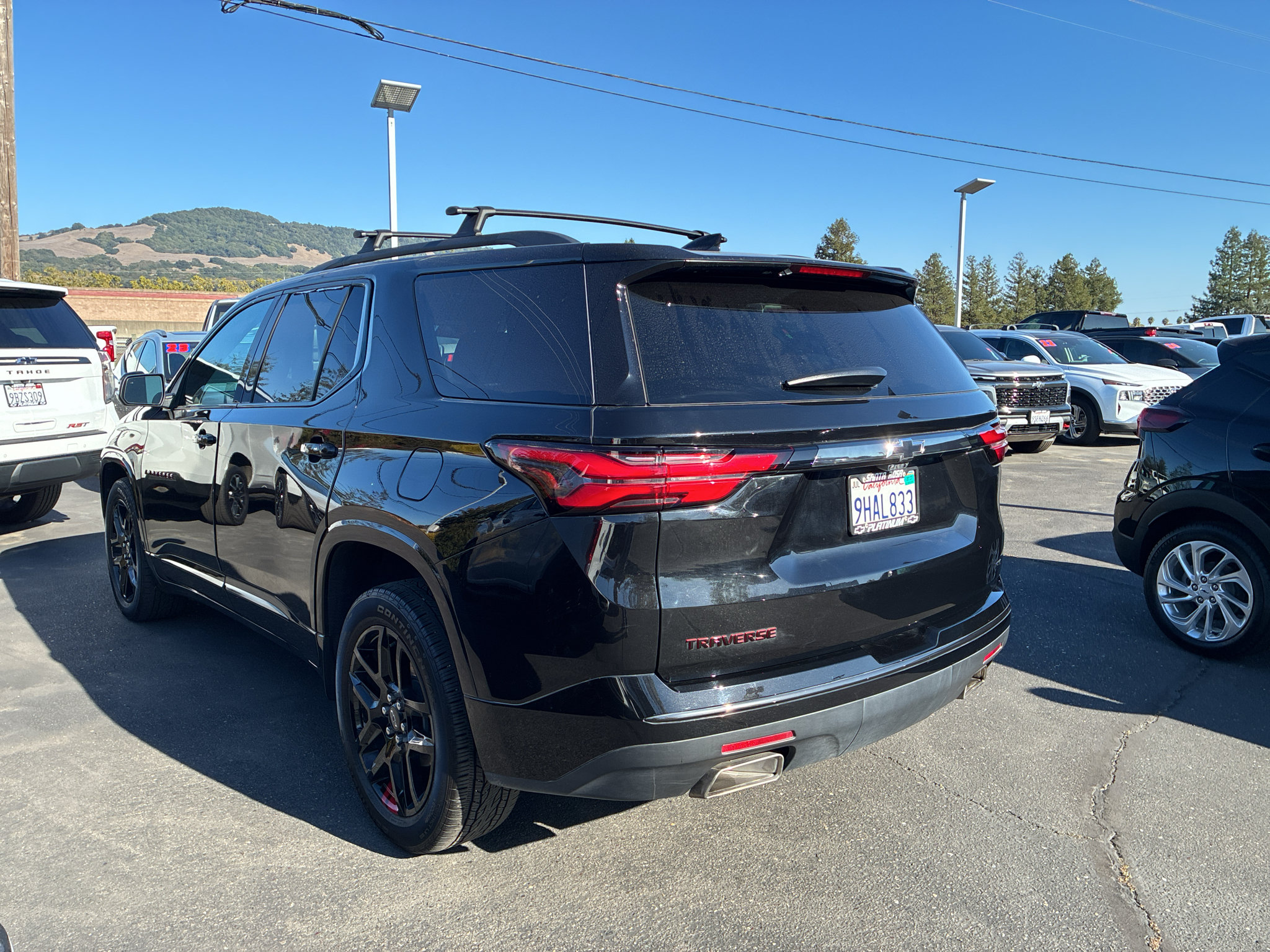 Used 2023 Chevrolet Traverse Premier w/ Redline Edition AWD/4WD image 46