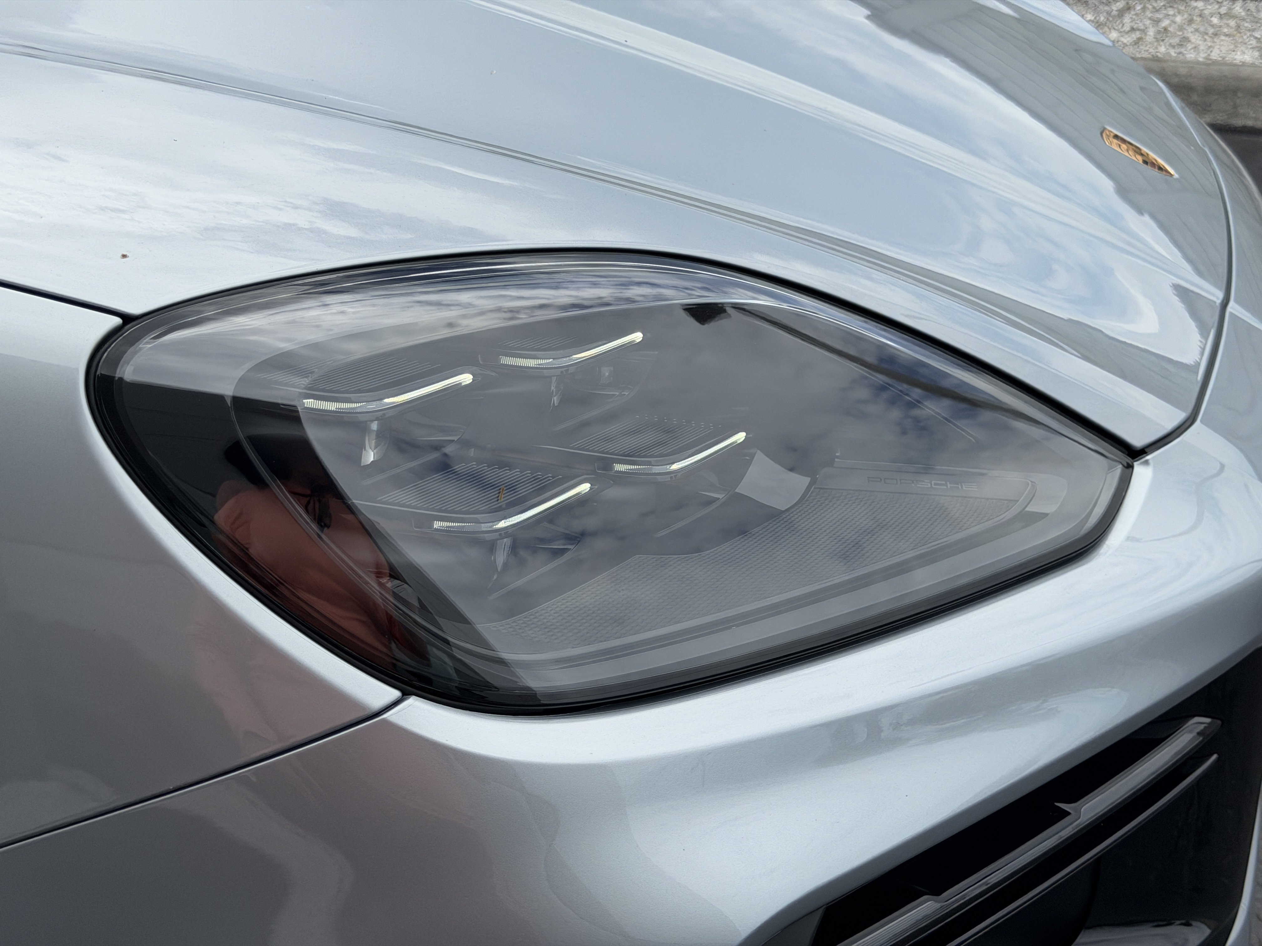 Certified 2024 Porsche Cayenne Turbo AWD/4WD image 13