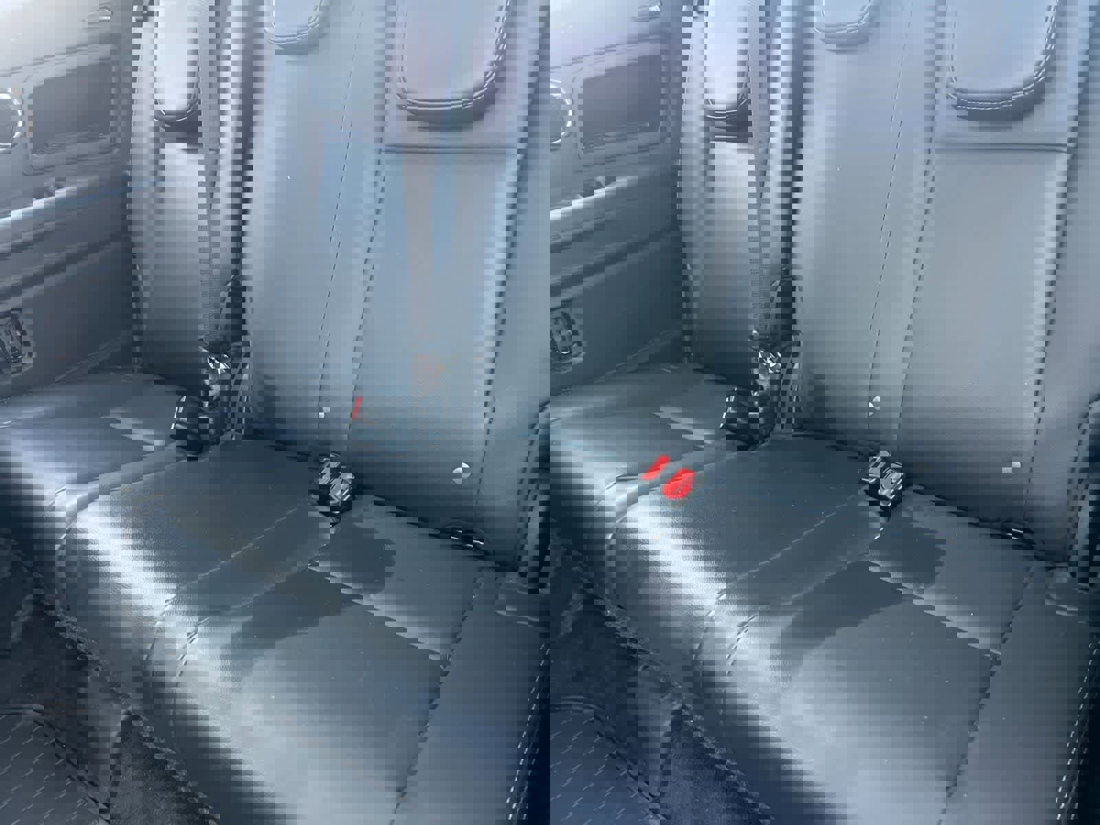 Used 2022 Subaru Ascent Touring w/ Popular Package #2A image 16