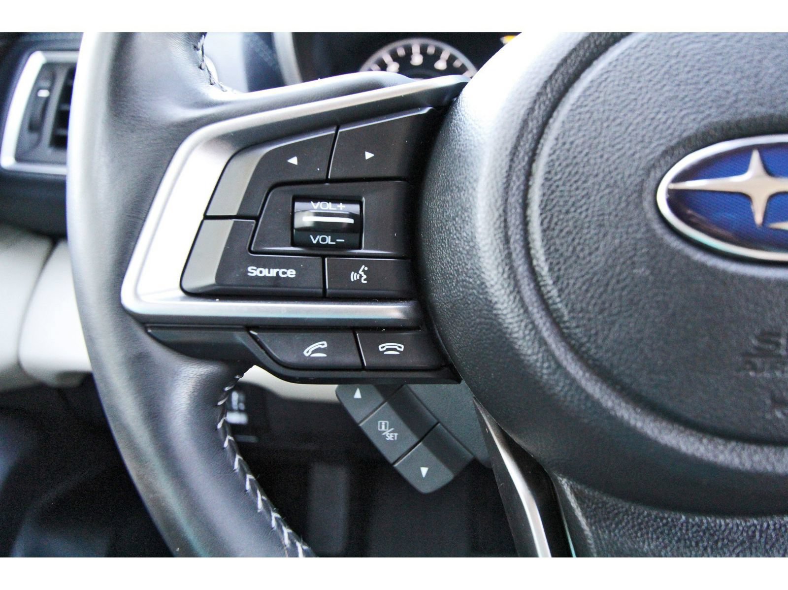 Used 2021 Subaru Ascent Touring AWD/4WD image 15