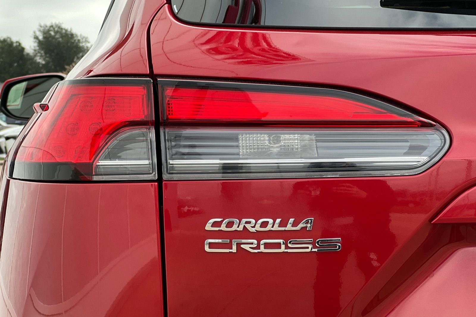 Certified 2023 Toyota Corolla Cross XLE image 35