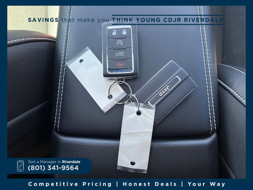 New 2025 Jeep Grand Cherokee L Altitude w/ Trailer Tow Package image 28