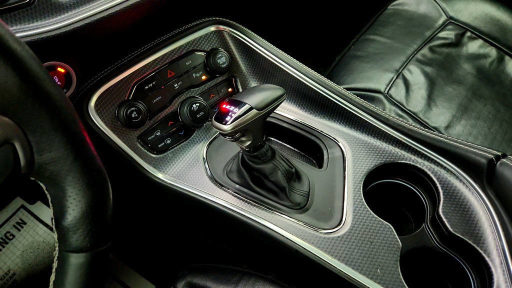 Used 2016 Dodge Challenger SRT Hellcat RWD image 15