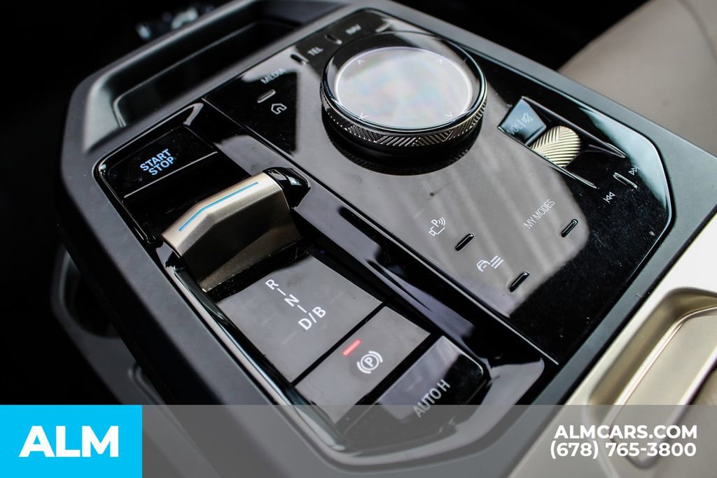 Used 2023 BMW iX xDrive50 image 38