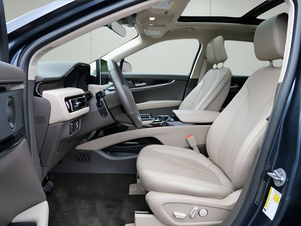 Certified 2023 Lincoln Nautilus Reserve w/ Luxury Package AWD/4WD image 10