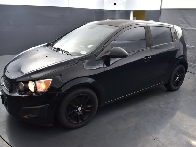Used 2012 Chevrolet Sonic LS FWD image 2