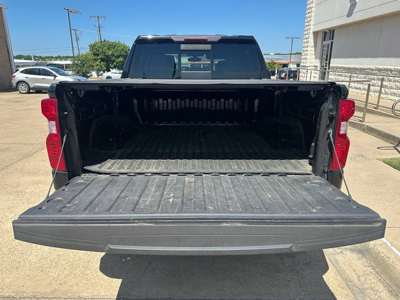 Used 2019 Chevrolet Silverado 1500 LT w/ Texas Edition AWD/4WD image 11