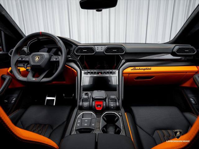 Used 2024 Lamborghini Urus S AWD/4WD image 32