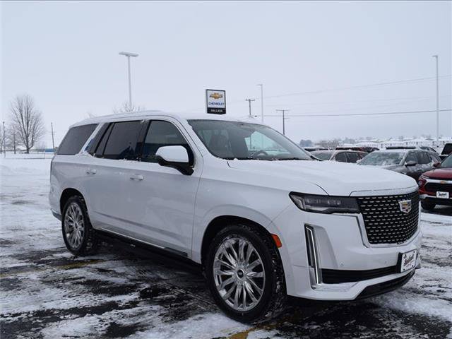 Used 2022 Cadillac Escalade Premium Luxury w/ Touring Package image 3