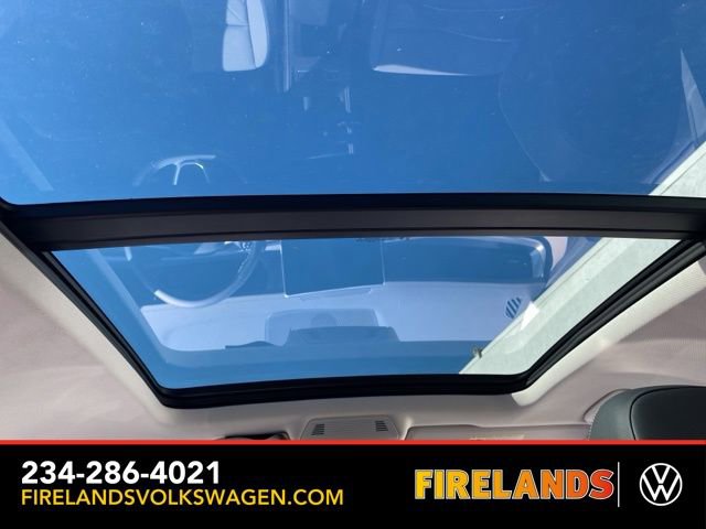 New 2025 Volkswagen Tiguan SE image 59