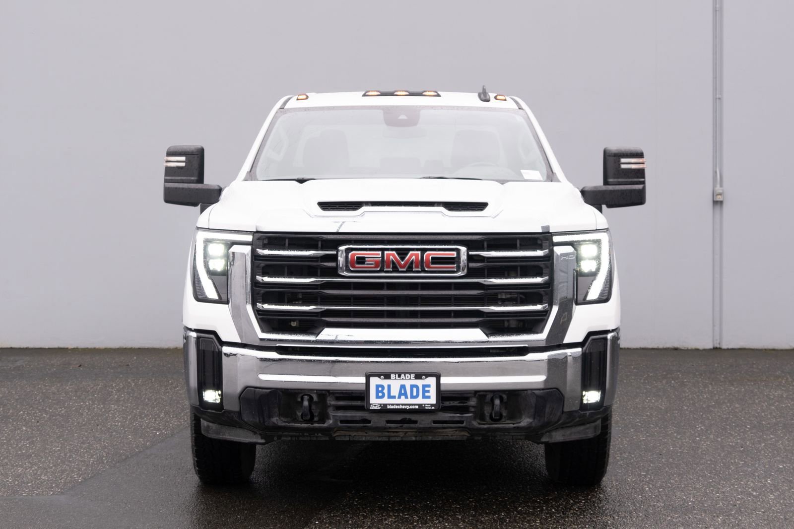 Used 2024 GMC Sierra 3500 SLE w/ SLE Value Package image 18