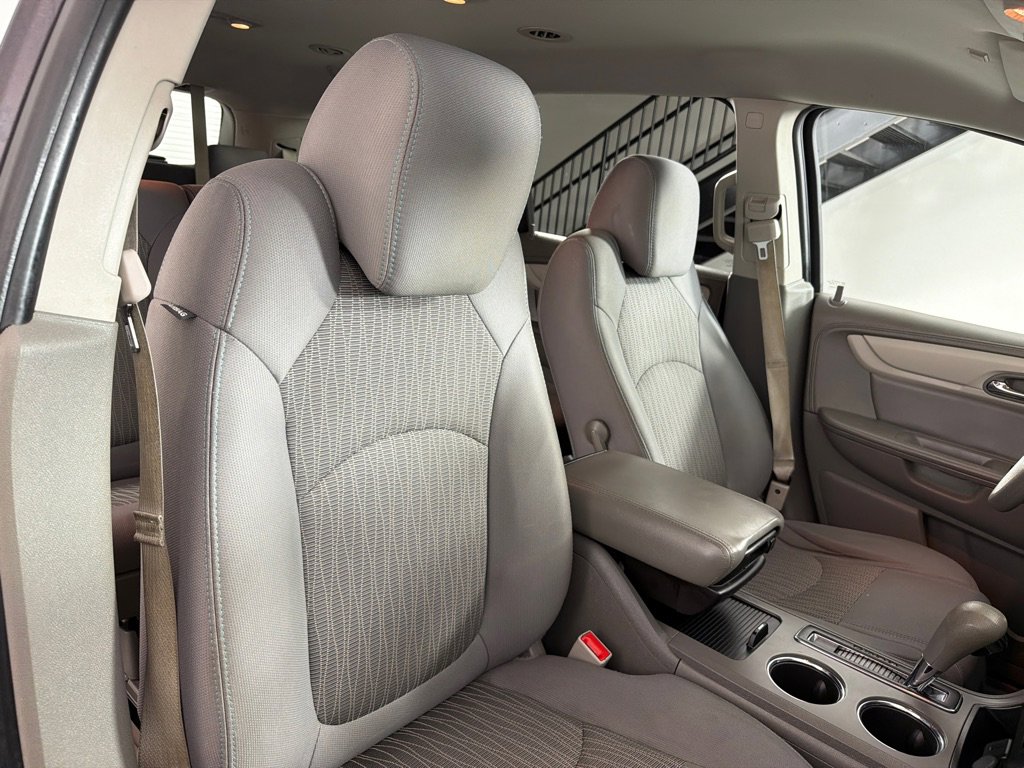 Used 2015 Chevrolet Traverse LS FWD image 26