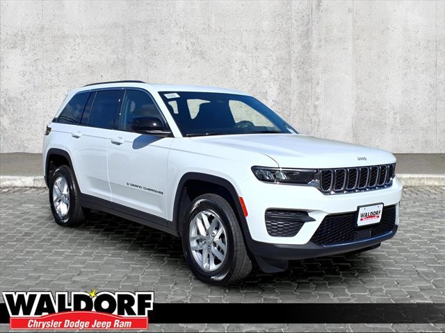 New 2025 Jeep Grand Cherokee Laredo X